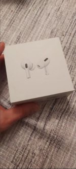 Perfect Condition Airpod Pros w/ Case