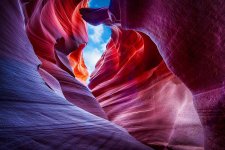 Antelope-Canyon-Beautiful-Photo.jpg